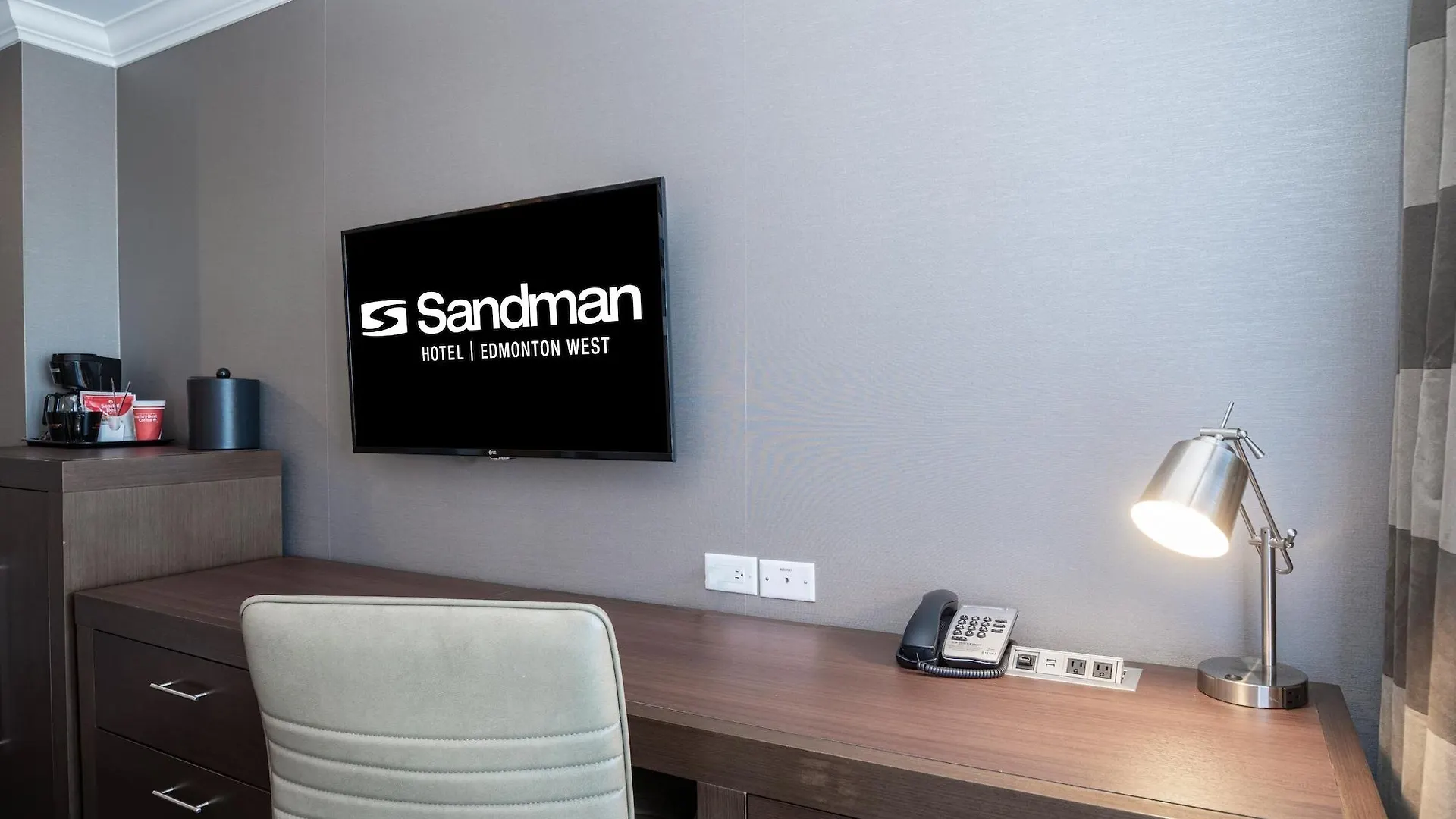 Sandman Hotel Edmonton West