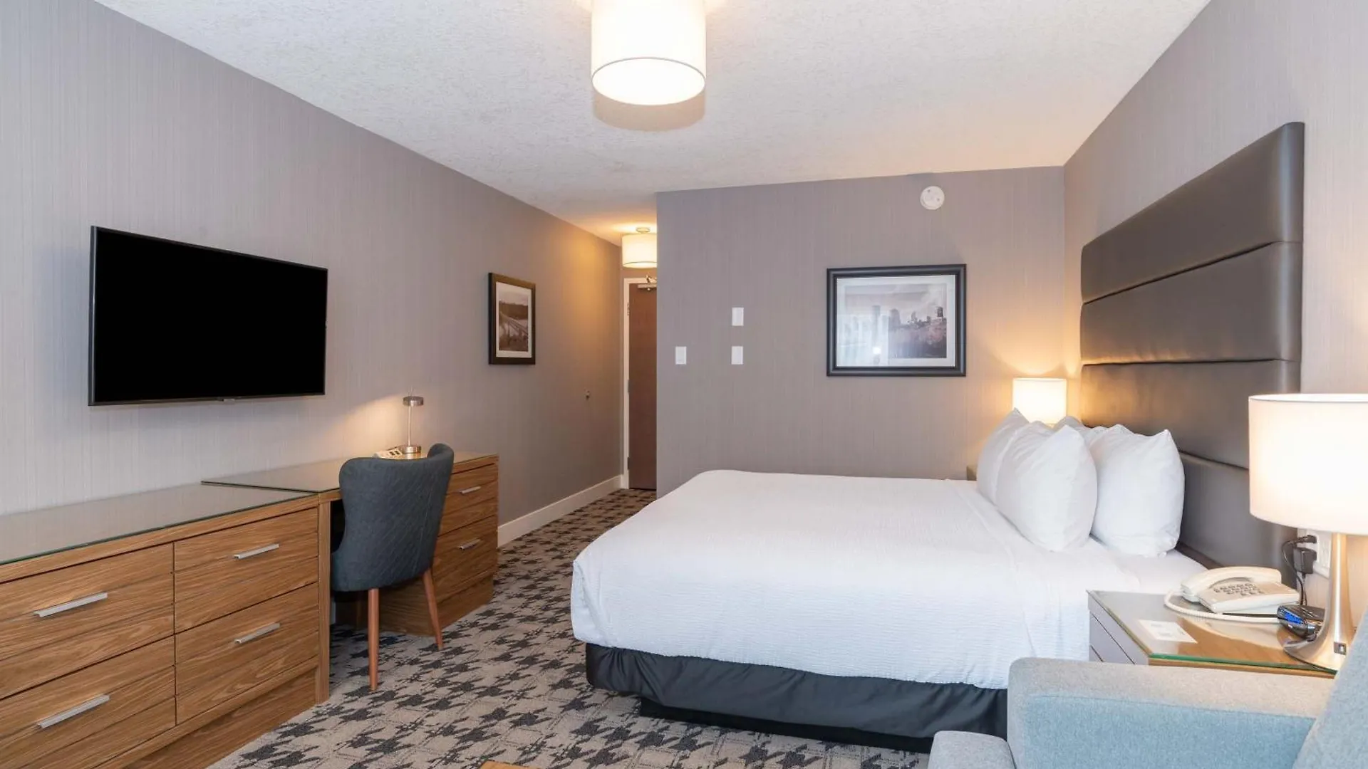 Sandman Hotel Edmonton West