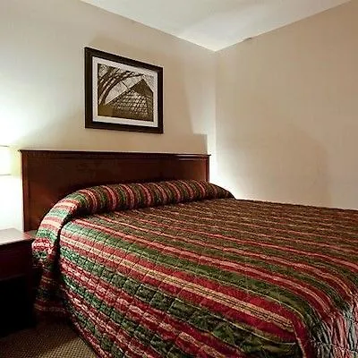 Sandman Hotel Edmonton West 3*,