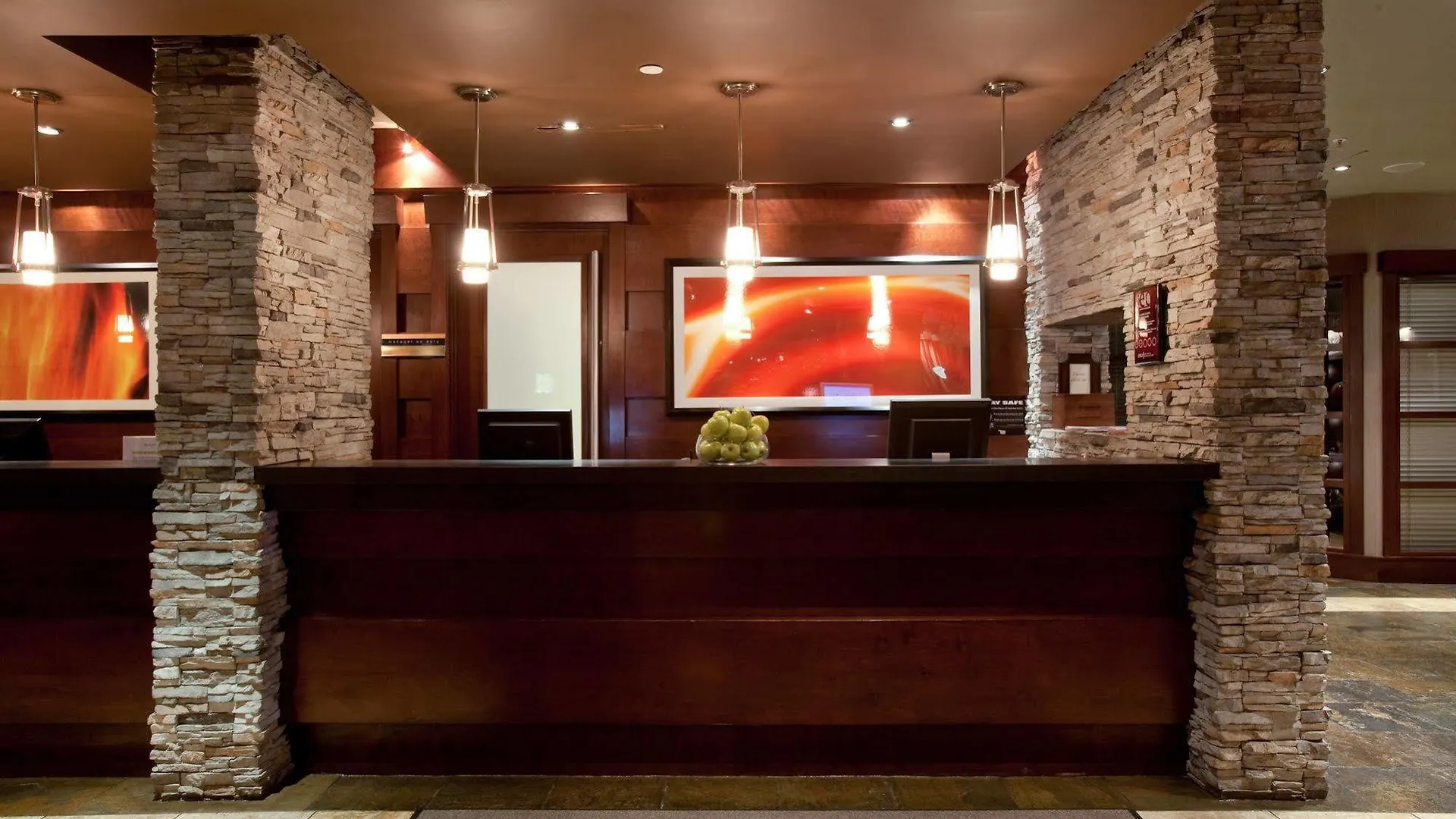 Sandman Hotel Edmonton West
